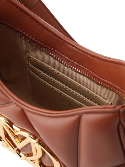 THE EMBOSSED Q HOBO SHOULDER BAG